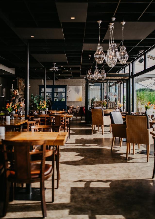 Motel-Restaurant-Grand Cafe De Caisson Kapelle エクステリア 写真